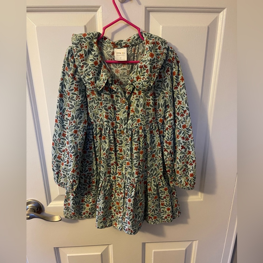 Little Co toddler girl blue floral dress with ruffle collar. Size 5T